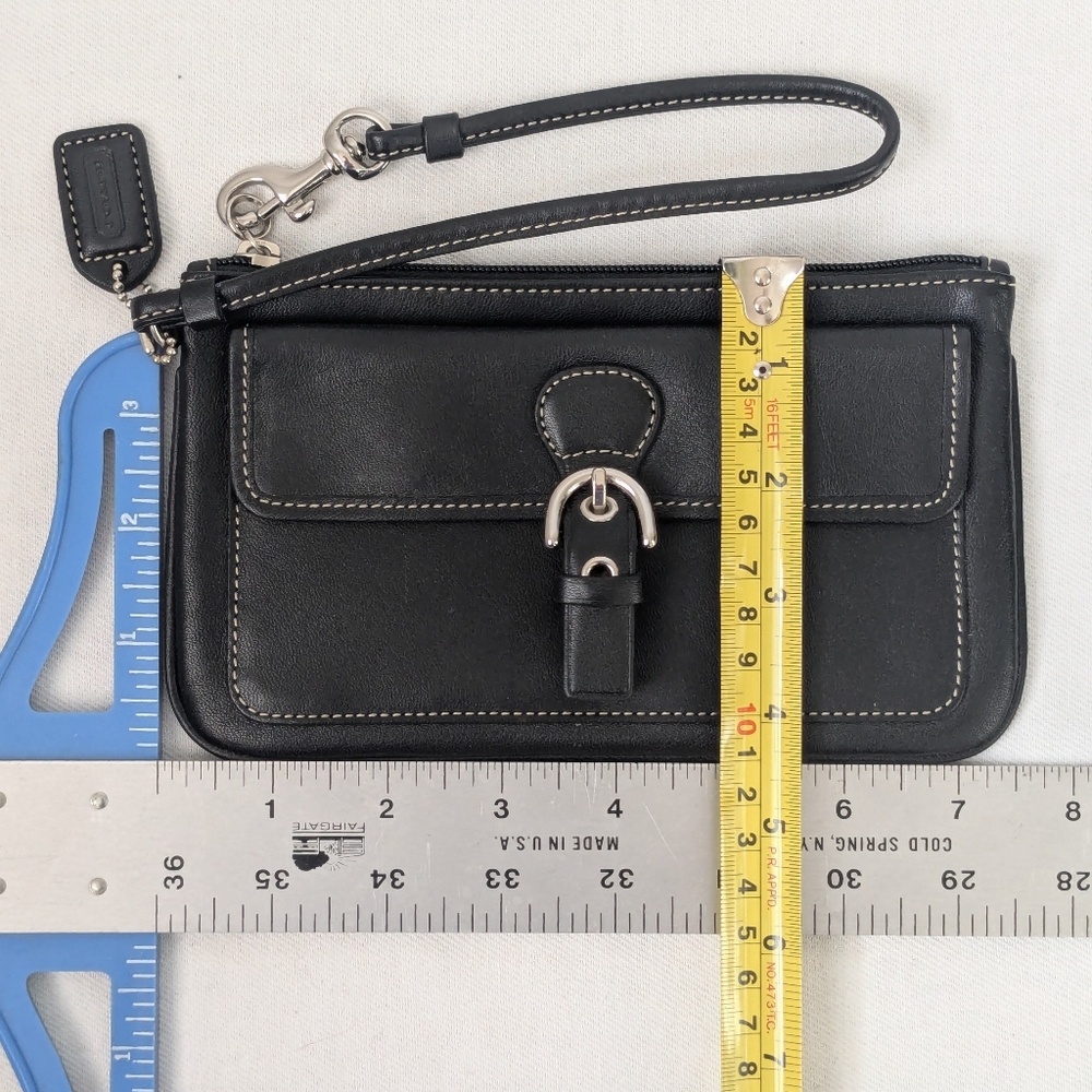 NWT Coach Soho Black Leather Vintage Wristlet Wallet Purse Secure Zip Closure - Picture 10 of 10